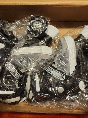 NWB/Endless EL1029, Adjustable(3 Sizes) Skates, Gray/Black, Small Youth